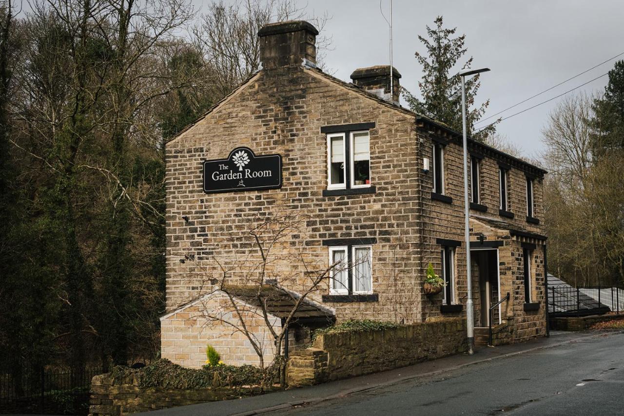 The Woodman Inn Huddersfield Eksteriør bilde